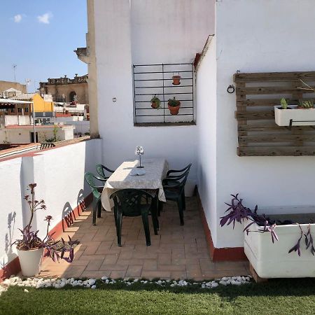 Precioso Apartamento Con Terraza Compartida Lägenhet Sevilla Exteriör bild