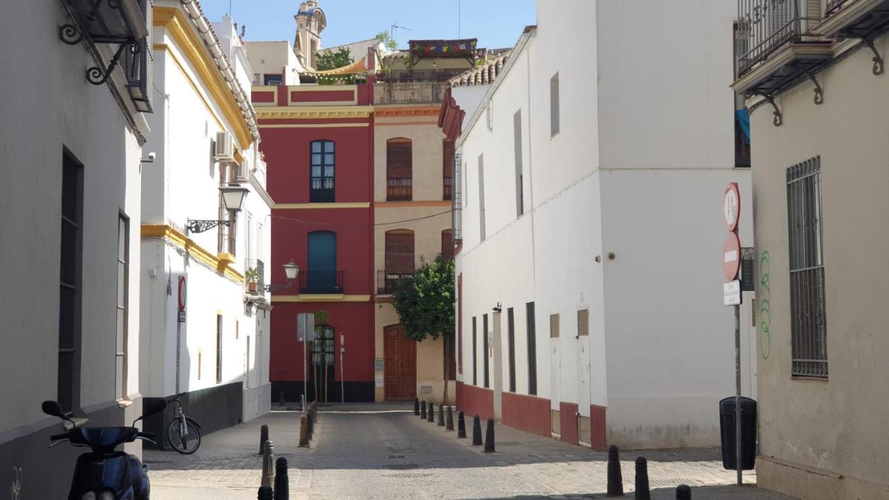 Precioso Apartamento Con Terraza Compartida Lägenhet Sevilla Exteriör bild