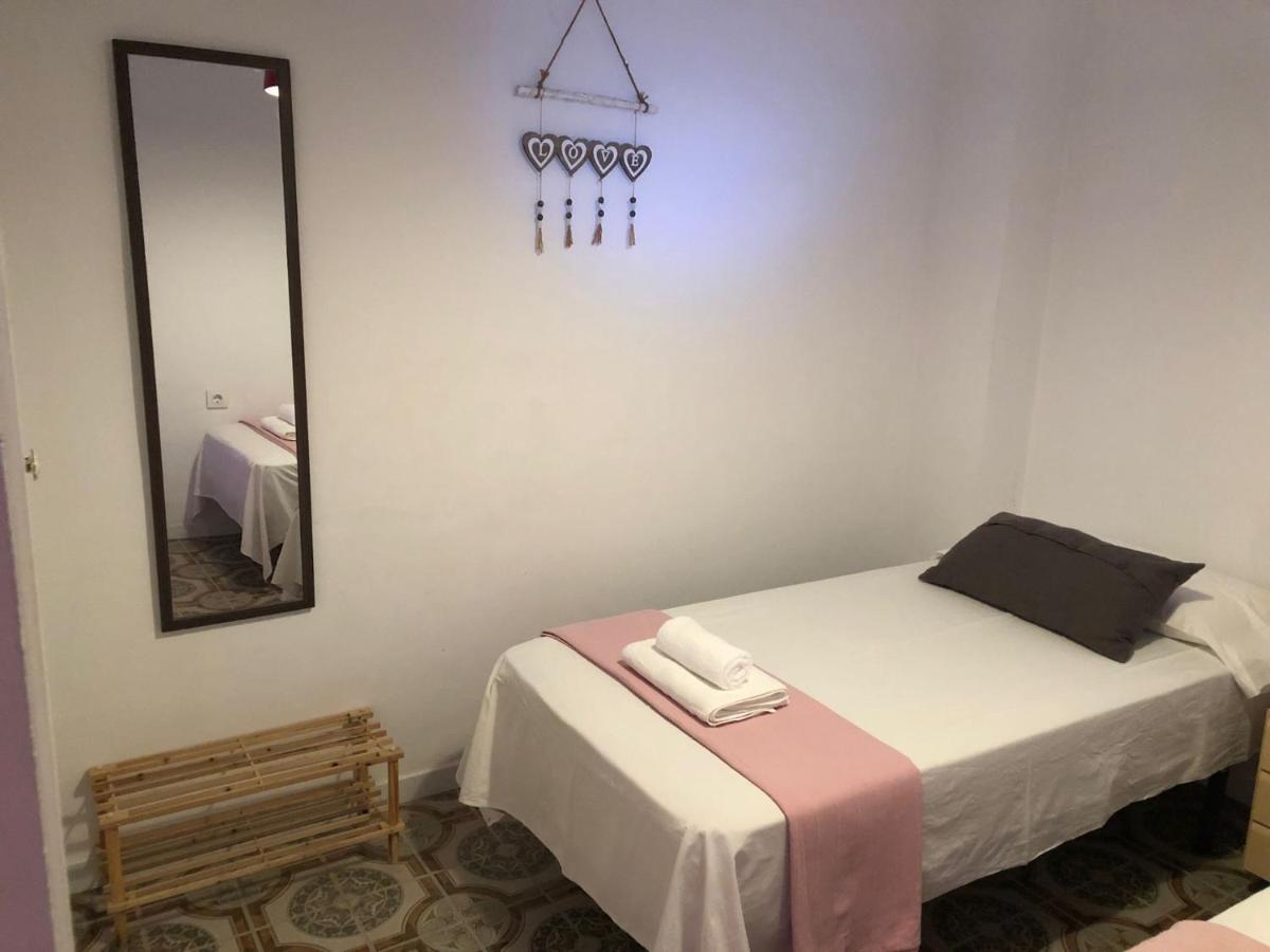 Precioso Apartamento Con Terraza Compartida Lägenhet Sevilla Exteriör bild