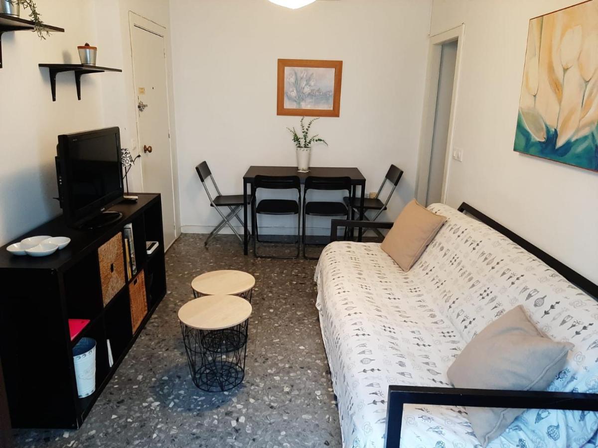 Precioso Apartamento Con Terraza Compartida Lägenhet Sevilla Exteriör bild